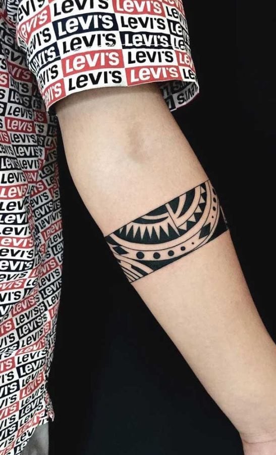 tatuaggio tribal 77