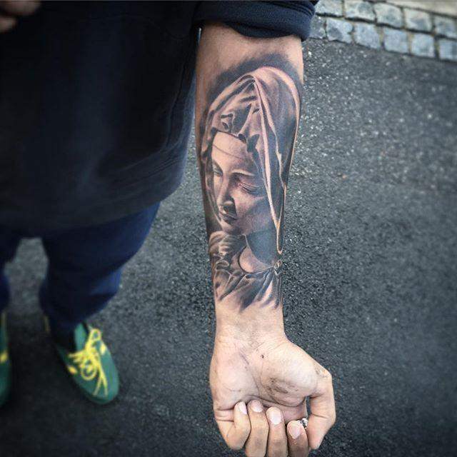 tatuaggio madonna maria 13