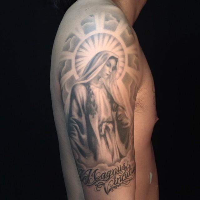 tatuaggio madonna maria 85