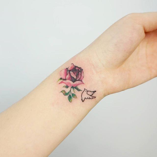tatuaggio rosa 35