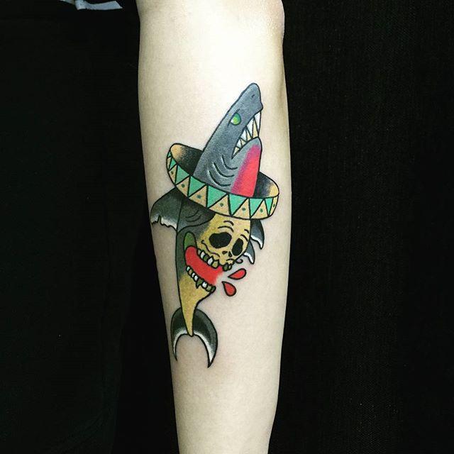 tatuaggio squalo 27