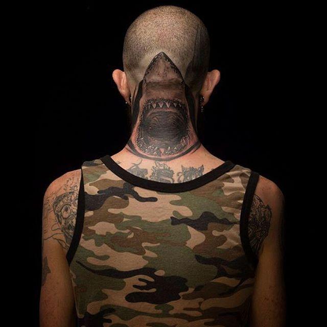 tatuaggio squalo 33