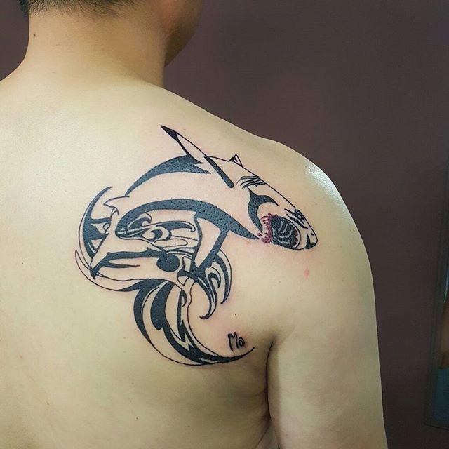 tatuaggio squalo 43