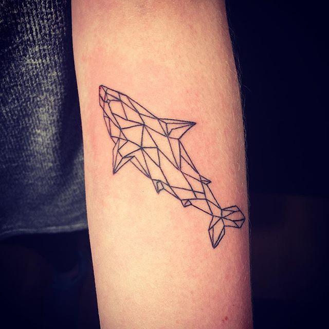 tatuaggio squalo 75
