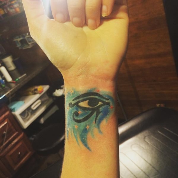 tatuaggio occhio horus ra 19