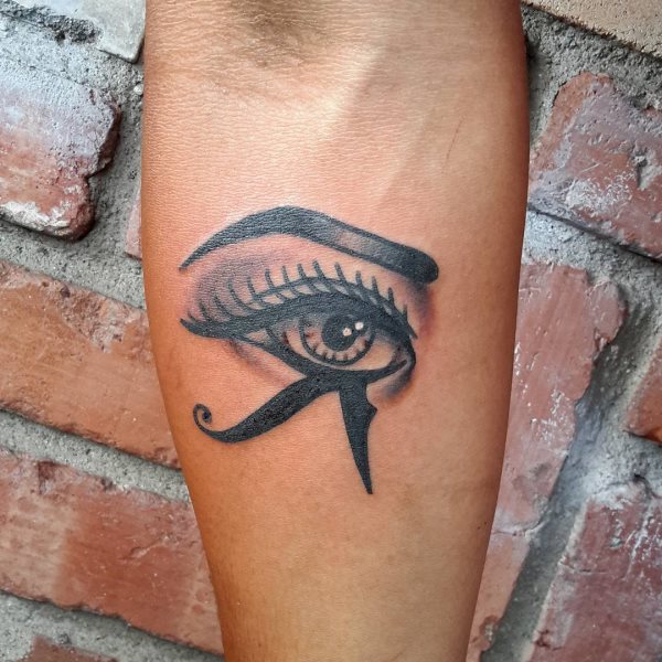 tatuaggio occhio horus ra 21