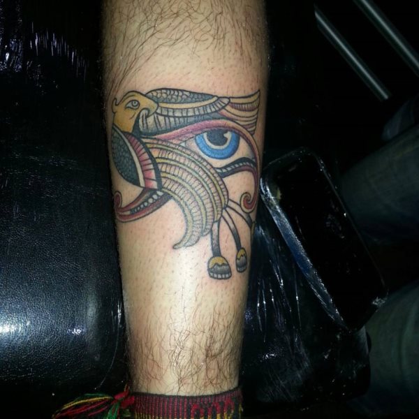 tatuaggio occhio horus ra 55