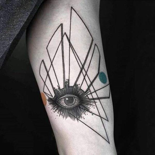 tatuaggio triangolo 101