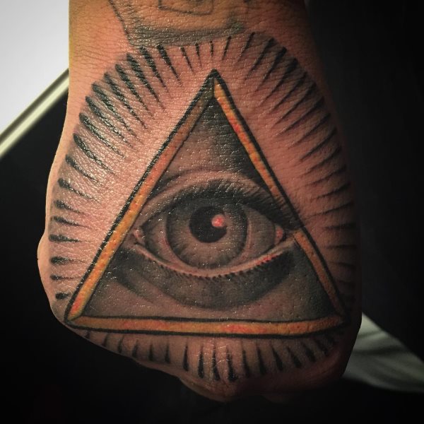 tatuaggio triangolo 127