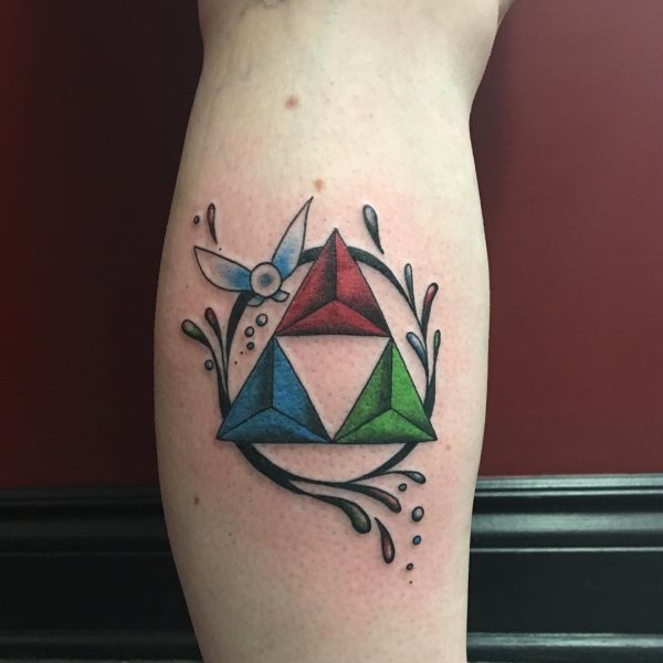tatuaggio triangolo 163