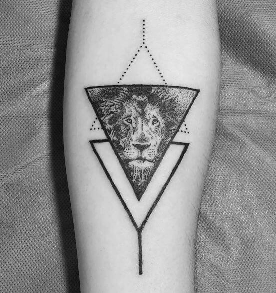 tatuaggio triangolo 23