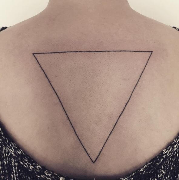 tatuaggio triangolo 33