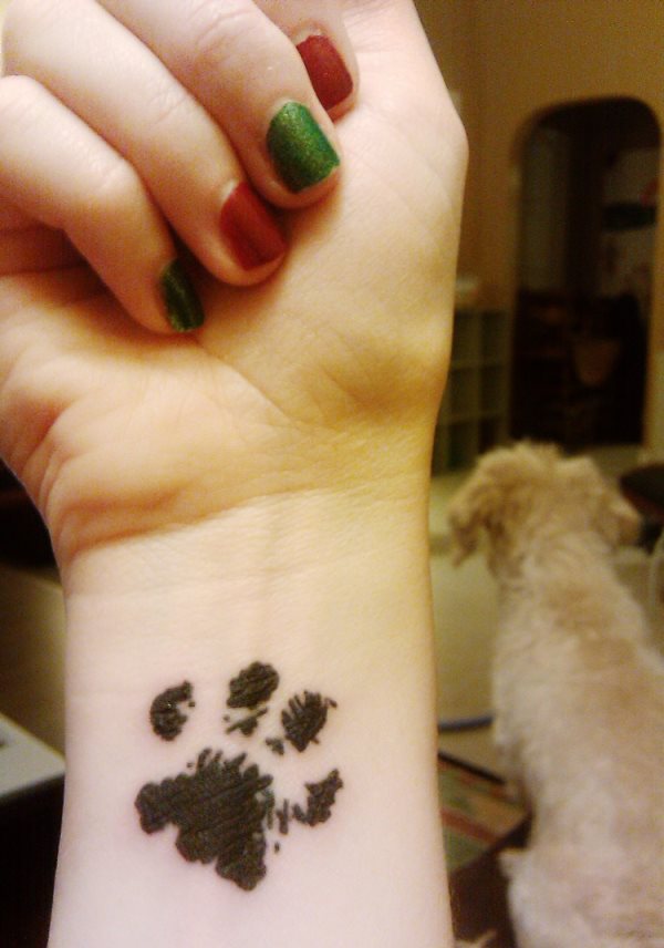 tatuaggio zampa di cane 117