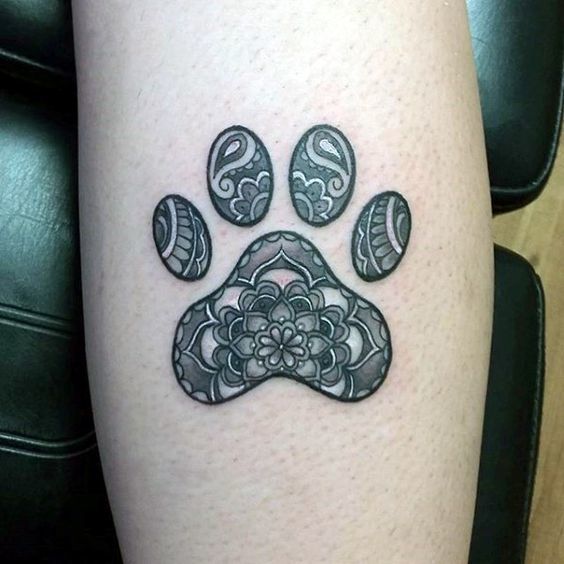 tatuaggio zampa di cane 179