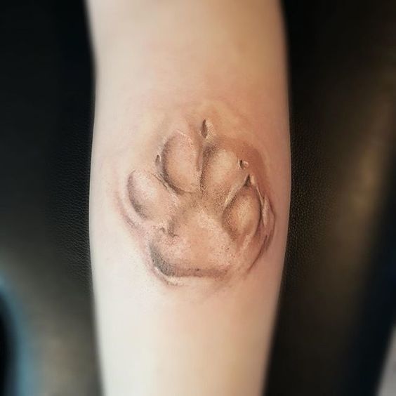 tatuaggio zampa di cane 235