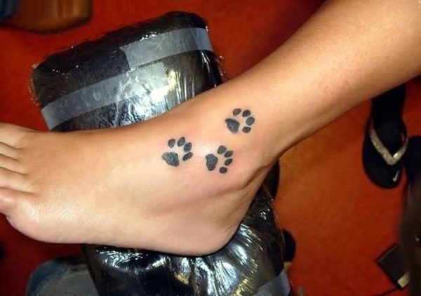 tatuaggio zampa di cane 91