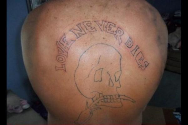 tatuaggio orribile 361