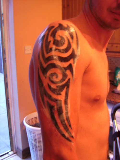06 tatuaggio tribale