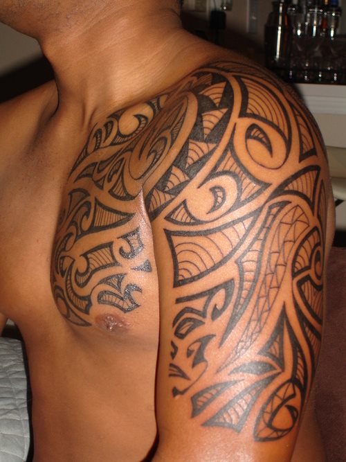 15 tatuaggio tribale 