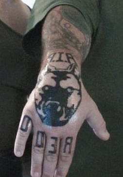 hand tattoo 1042