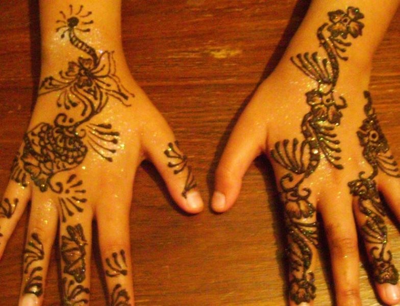 henna tattoo 1050