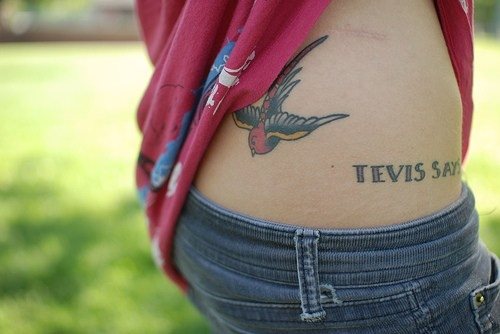 90 coole Tattoos für die Hüfte
