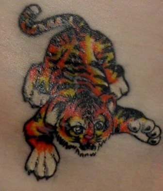 90 coole Tattoos für die Hüfte