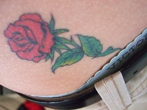 90 coole Tattoos für die Hüfte