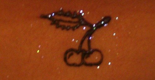 kirsche tattoo 562