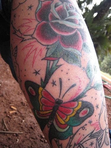 rose tattoo 1039