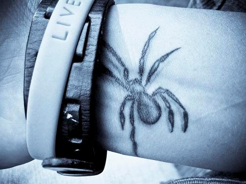 skorpion tattoo 1108