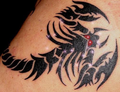 skorpion tattoo 1163