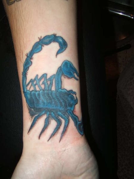 skorpion tattoo 1091