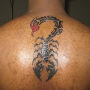 skorpion tattoo 1094