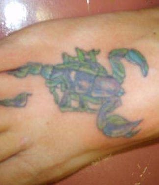 skorpion tattoo 1011