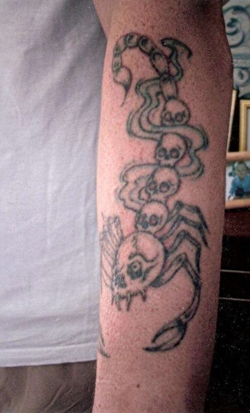 skorpion tattoo 1026