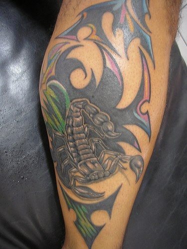 skorpion tattoo 1049