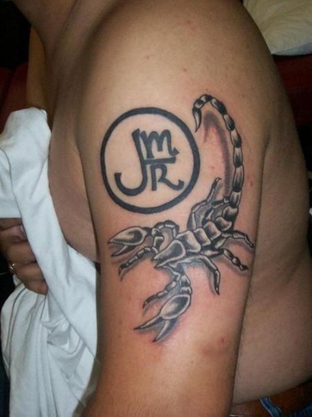 skorpion tattoo 1053