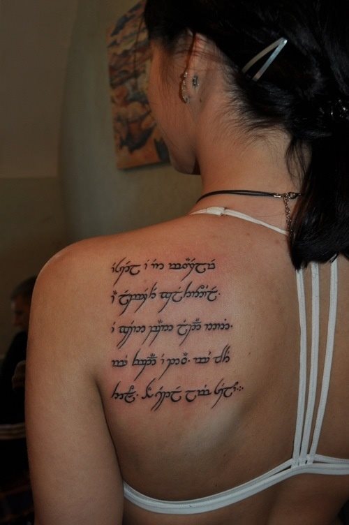 47 ElfenTattoos mit zahlreichen Buchstaben und Namen