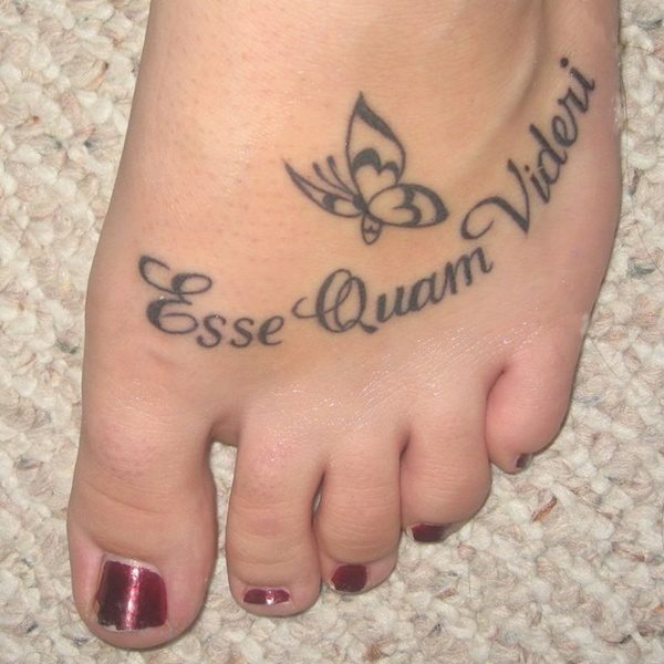 50 Tattoos von lateinischen Sprichwörtern, Phrasen und Sprüchen
