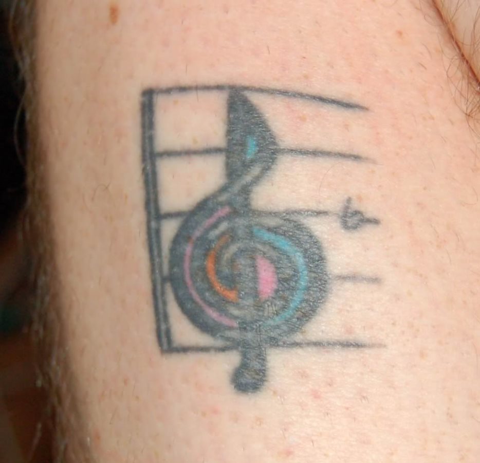 violinschlussel tattoo 23