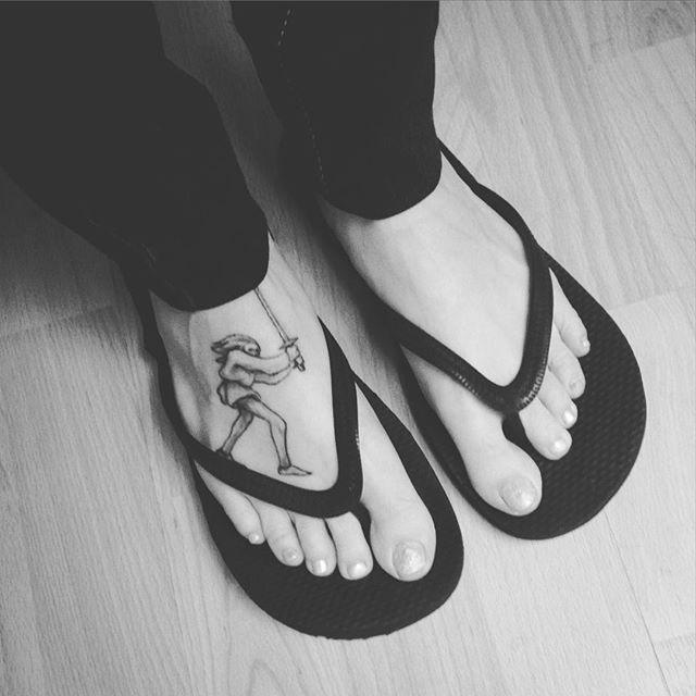 80 TattooMotive für den Fuß Galerie mit Designs