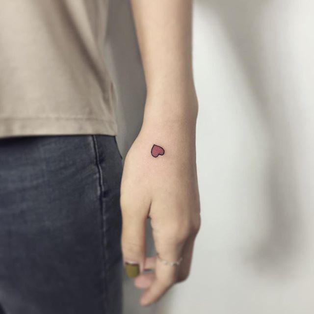 Hand Tattoo 135