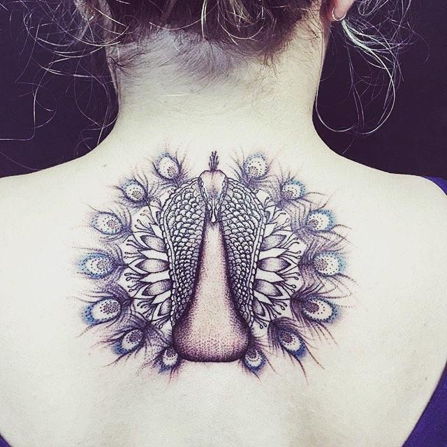 Eine hervorragende Sammlung von Tattoos für den Rücken