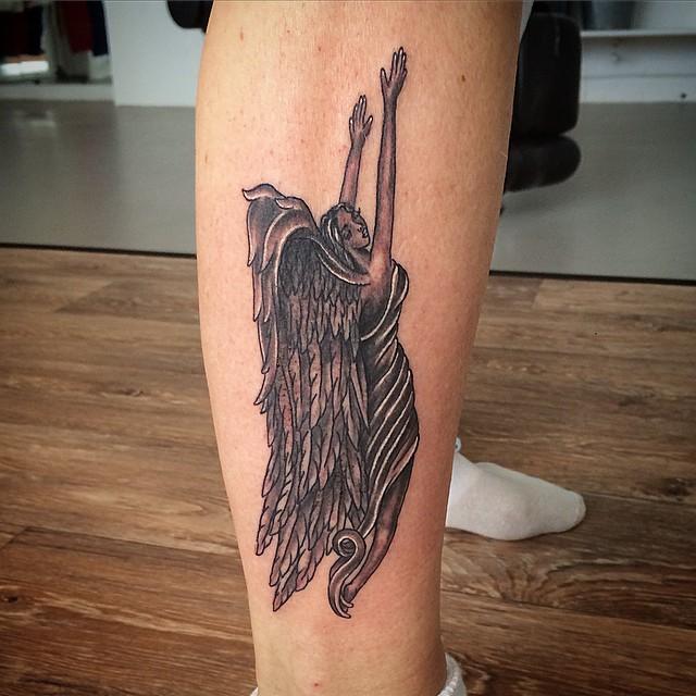 Fotogalerie von 76 Tattoos von Engeln und Engelchen
