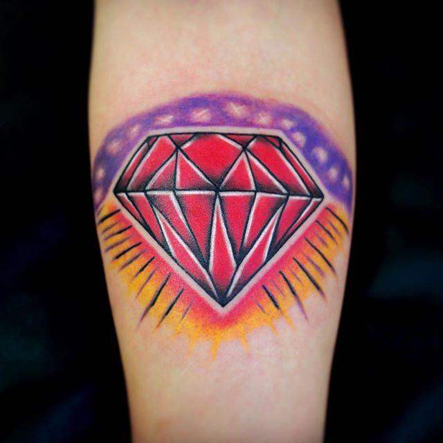 Diamant Tattoo 129