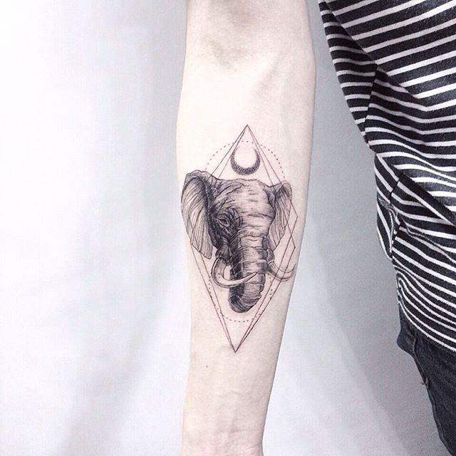 Elefant Tattoo 127