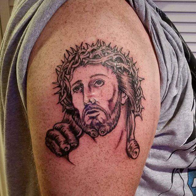 Jesus von Nazaret Tattoo 53