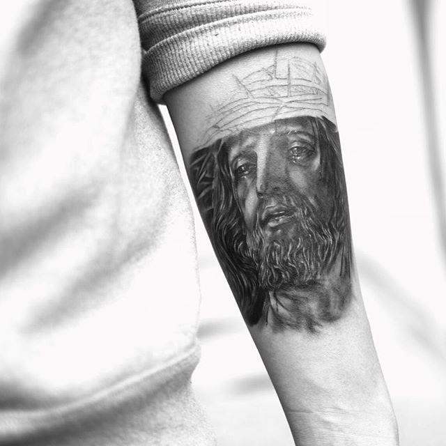 Jesus von Nazaret Tattoo 93