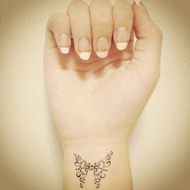 106 Schmetterling-Tattoos für Frauen
